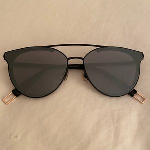 Gentle Monster Black Metal Frame Sunglasses